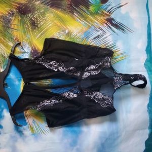 Black Fuchsia bodysuit size 3X